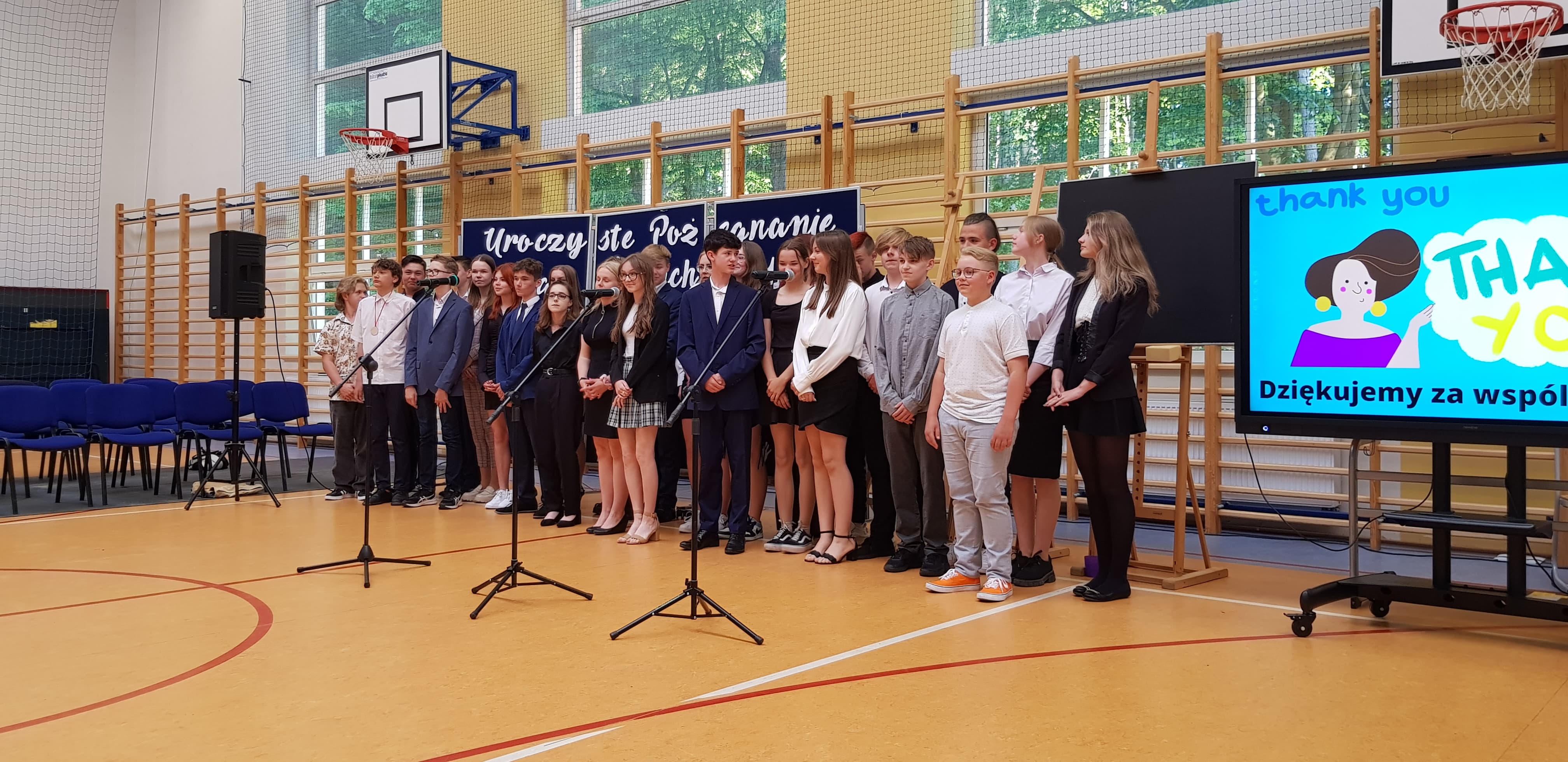 Uroczyste pożegnanie klas ósmych
