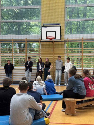 Wizyta Młodzieżowej Rady Miejskiej w Szkole Podstawowej nr 5
