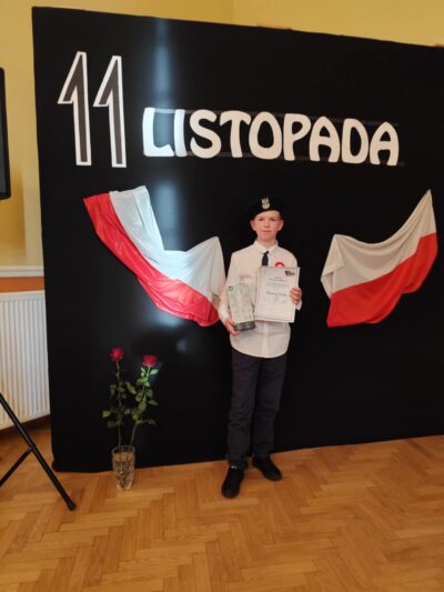 Międzyszkolny Konkurs Pieśni Patriotycznej – 1 miejsce Ksawerego!