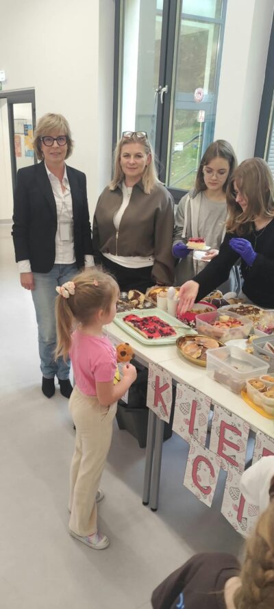Udany Kiermasz Ciast na rzecz Pomorskiego Hospicjum Dziecięcego!